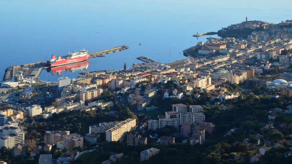 Vue panoramique de Bastia en Corse
